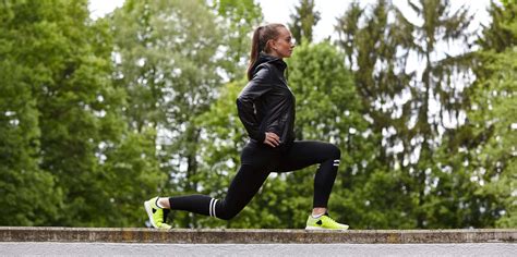The Major Health Benefits of Lunges and How to Do Them  .